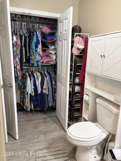 Listing Image 22