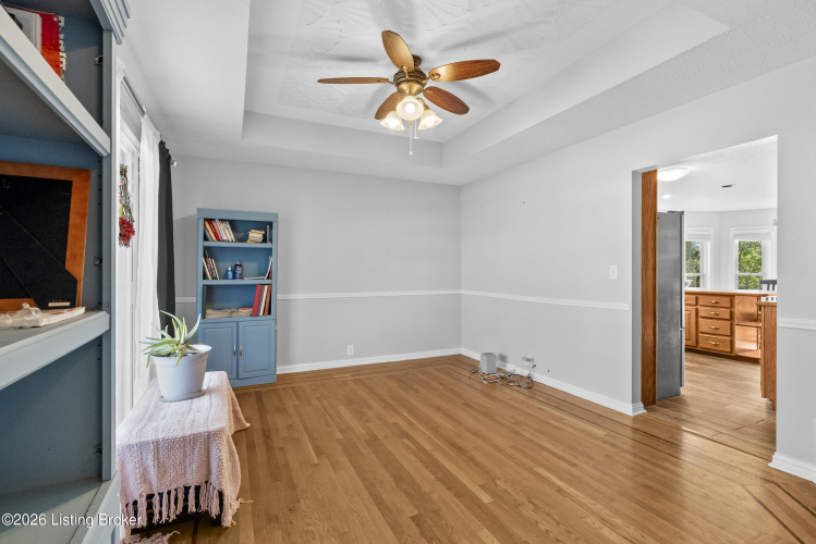 Listing Image 20