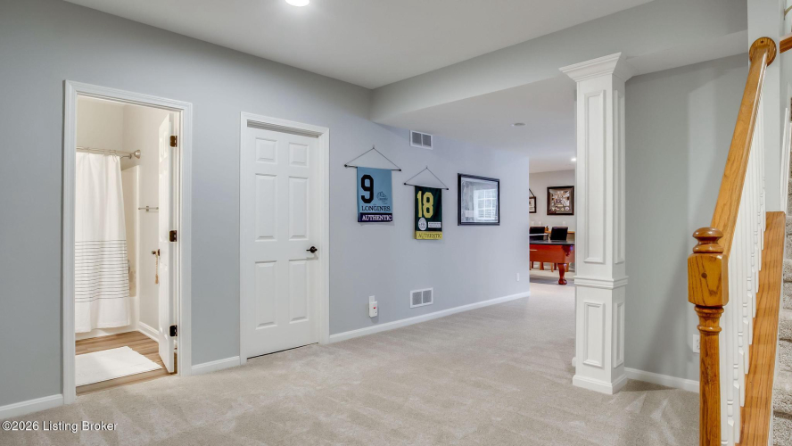 Listing Image 54