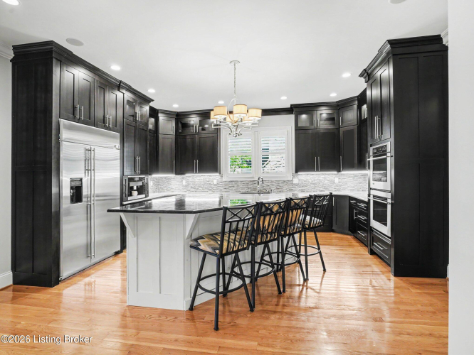 Listing Image 15
