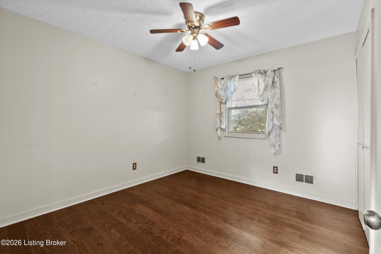 Listing Image 30