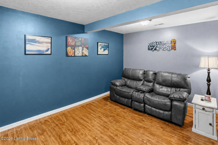 Listing Image 34