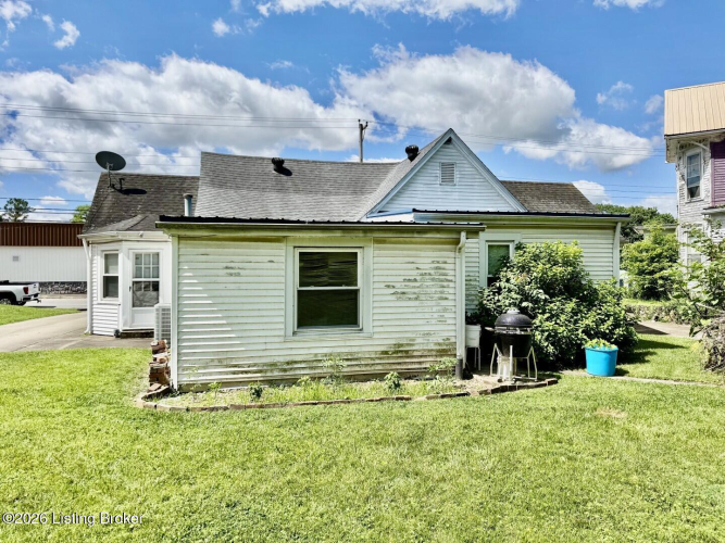 Listing Image 12
