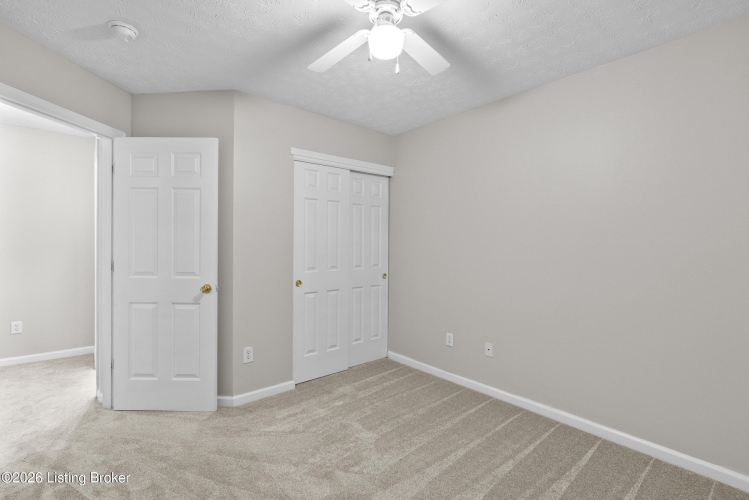 Listing Image 44