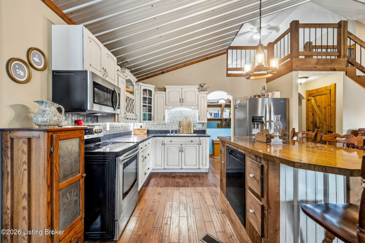Listing Image 9