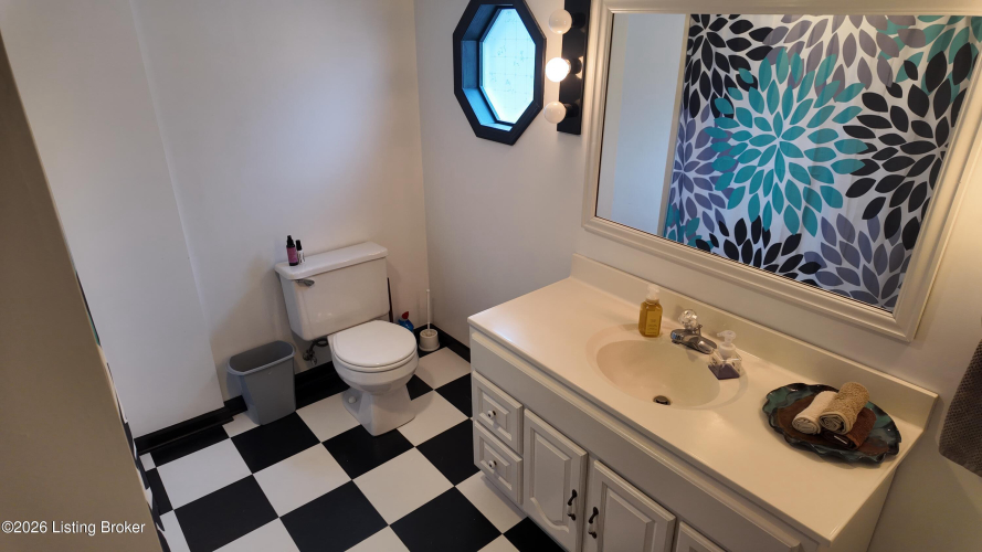 Listing Image 15