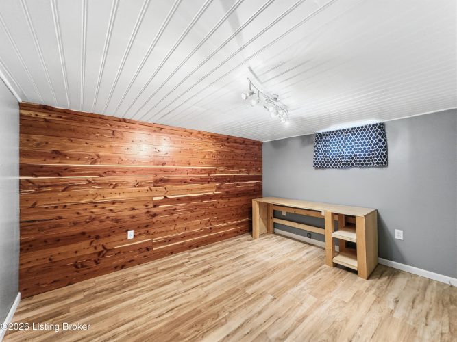 Listing Image 41