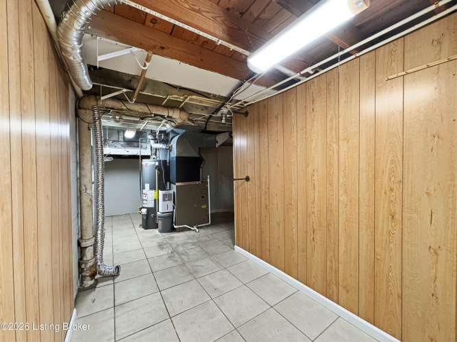 Listing Image 42