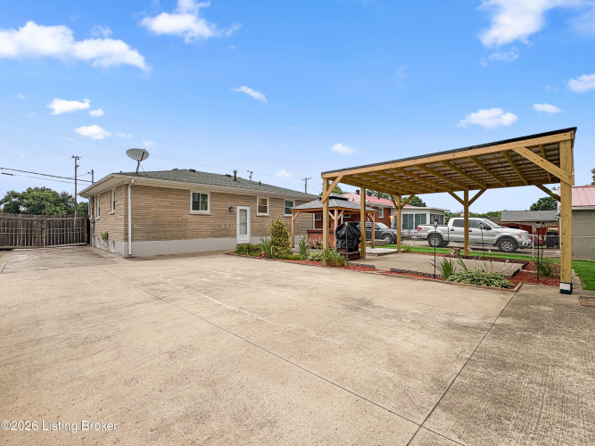 Listing Image 52