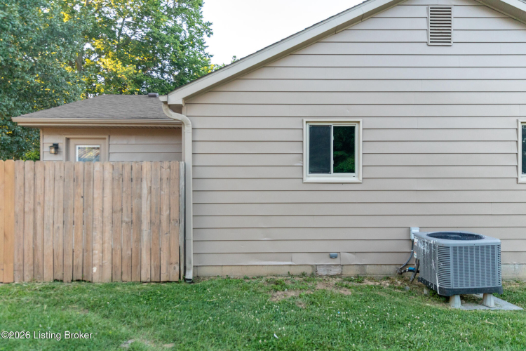 Listing Image 60