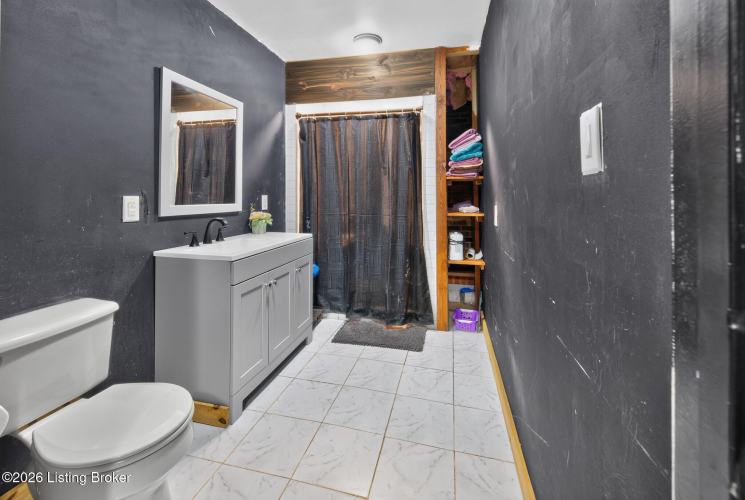 Listing Image 27