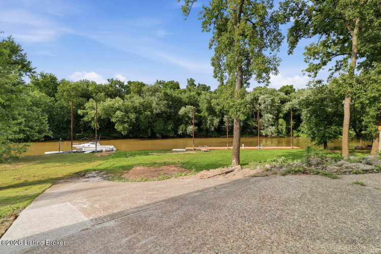 Listing Image 47