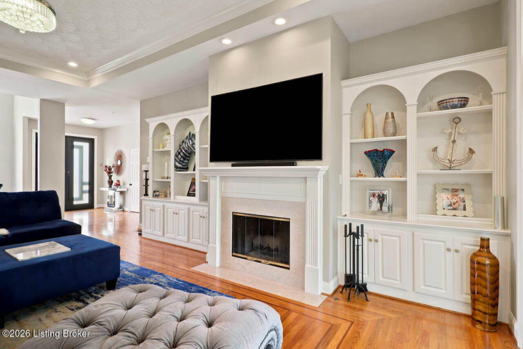 Listing Image 10