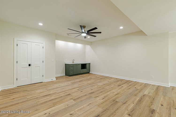 Listing Image 56