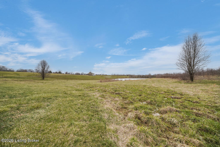 Listing Image 44