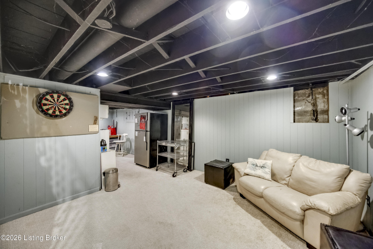 Listing Image 52