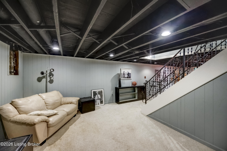 Listing Image 54