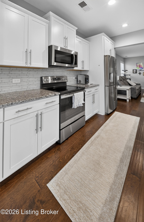 Listing Image 15