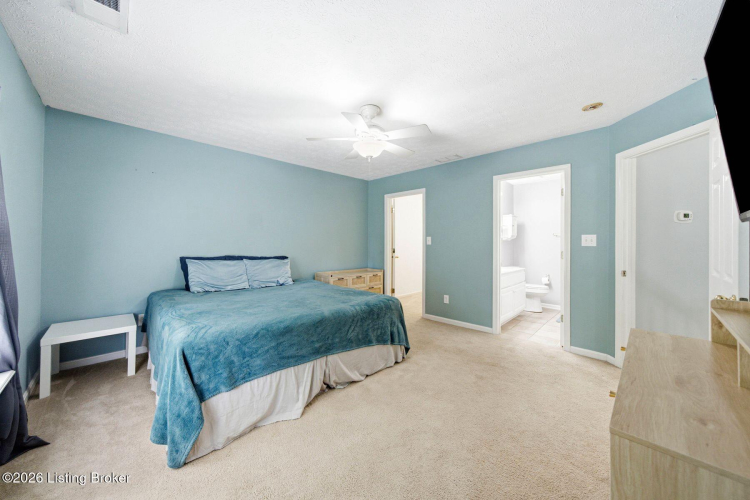 Listing Image 24