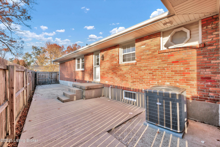 Listing Image 45