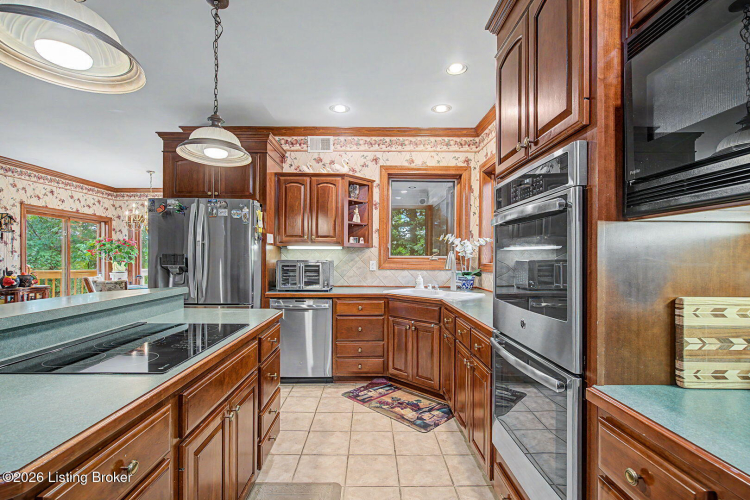 Listing Image 15