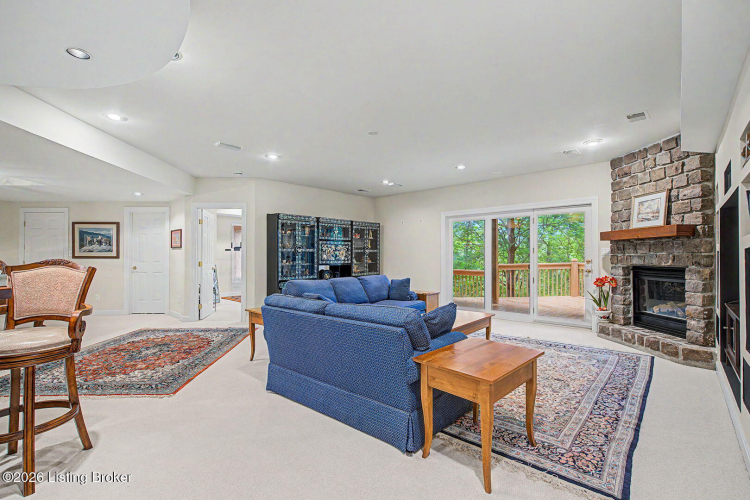 Listing Image 38