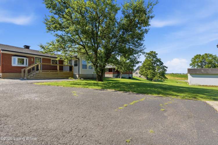 Listing Image 40