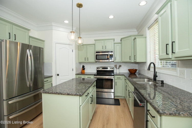 Listing Image 14