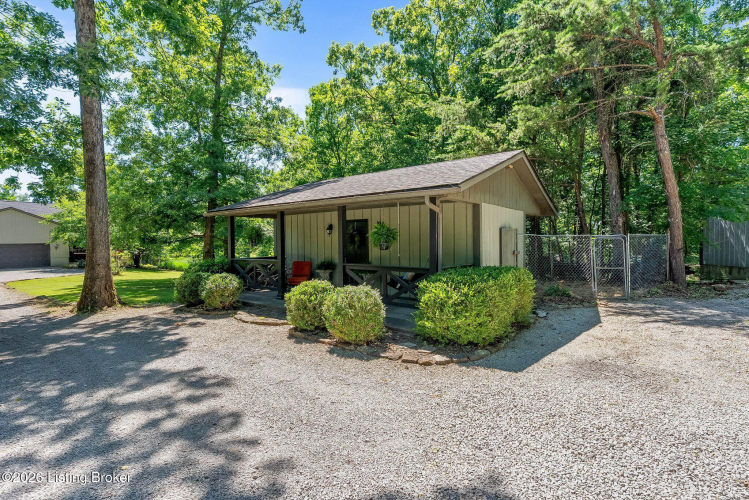 Listing Image 64