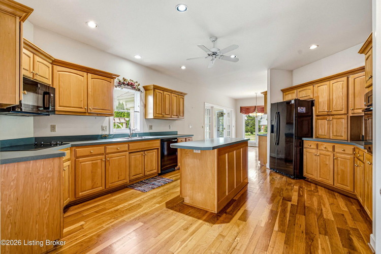 Listing Image 13