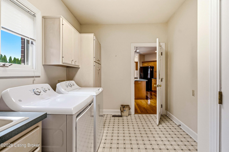 Listing Image 53