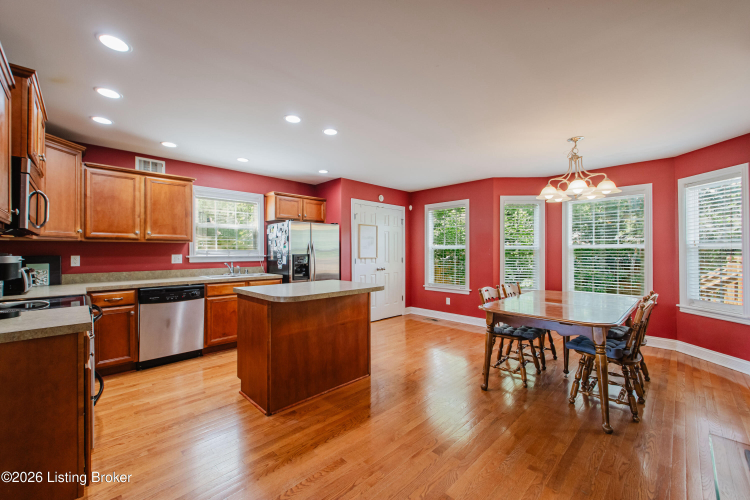 Listing Image 19