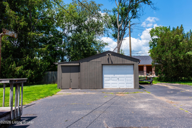 Listing Image 49