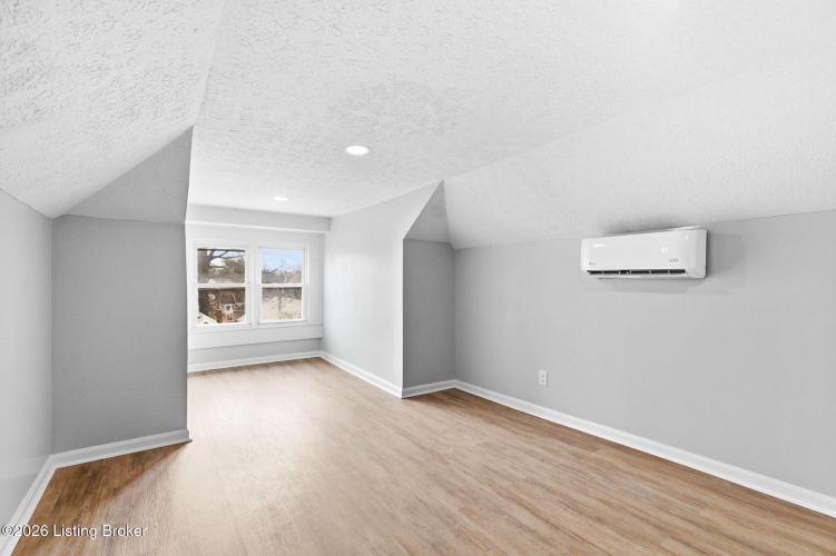 Listing Image 55