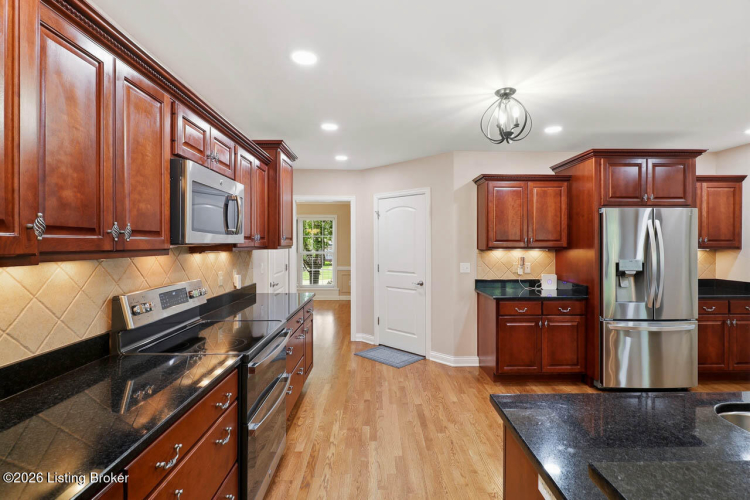Listing Image 13