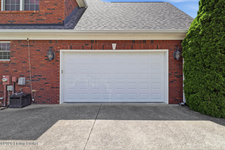 Listing Image 82