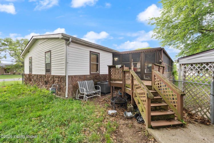 Listing Image 16