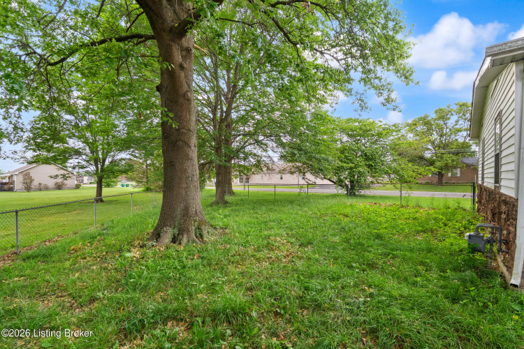 Listing Image 17