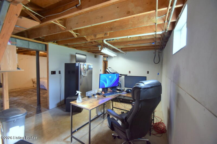 Listing Image 37