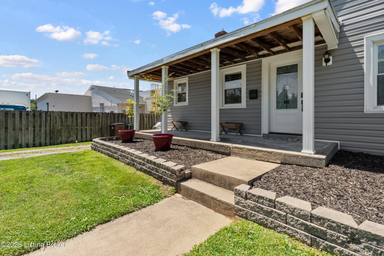 Listing Image 8