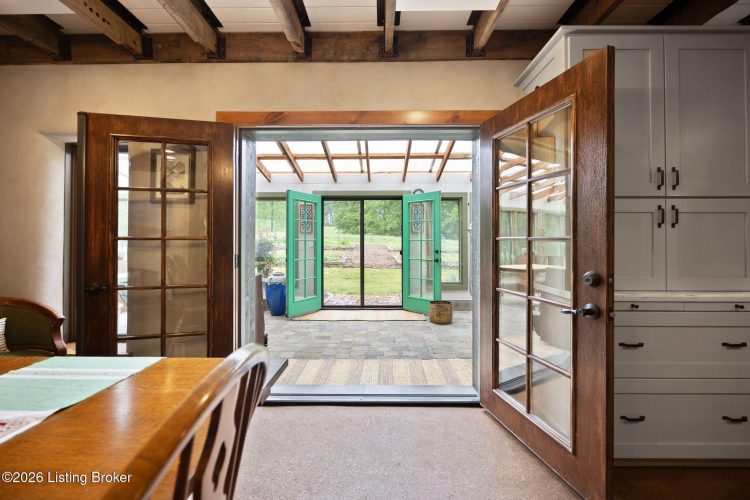 Listing Image 23