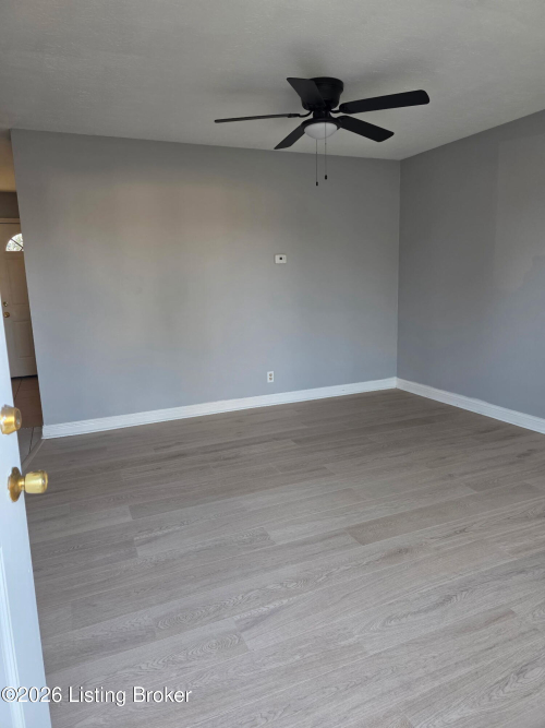 Listing Image 35