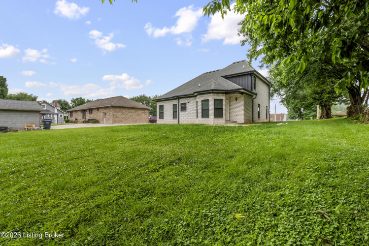 Listing Image 40
