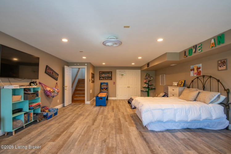 Listing Image 65