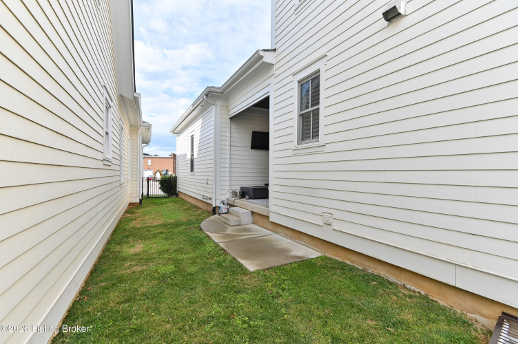 Listing Image 66