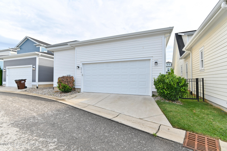 Listing Image 68