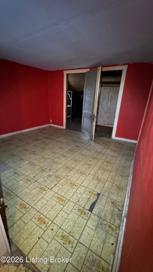 Listing Image 33