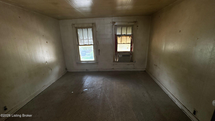 Listing Image 48