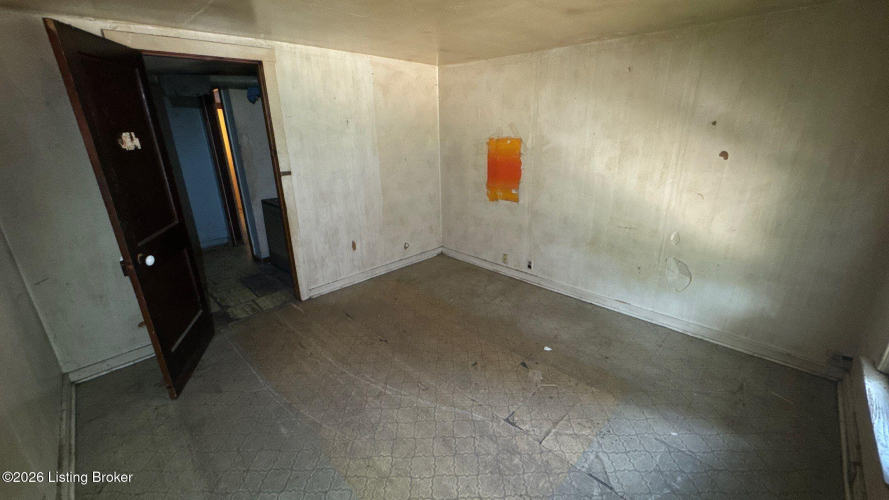 Listing Image 52