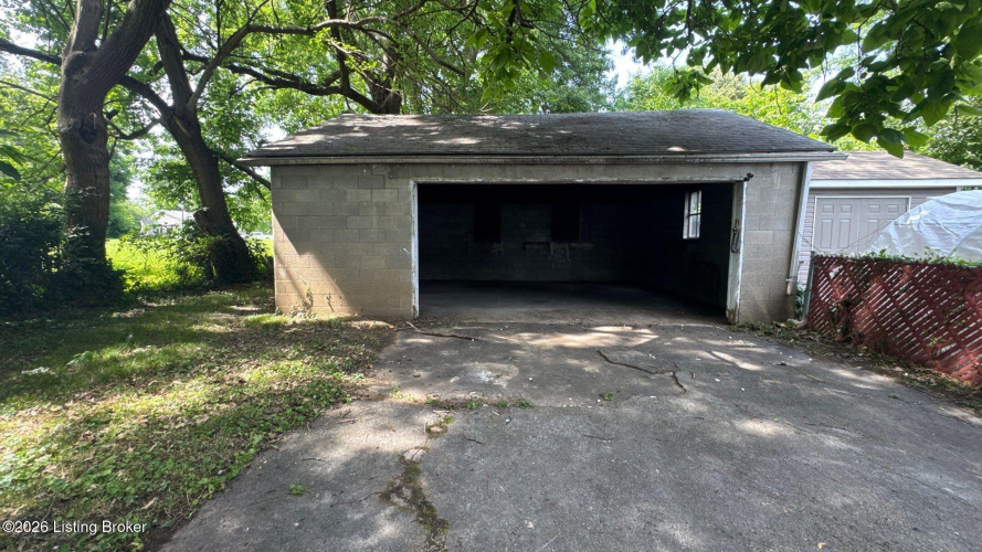Listing Image 62